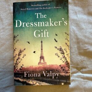The Dressmaker's Gift by Fiona Valpy